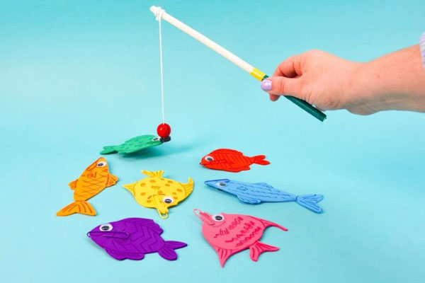 10 cách làm đồ chơi góc học tập cho bé đơn giản, sáng tạo