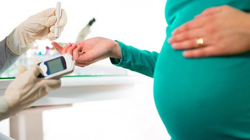Góc gỡ rối mẹ bầu: Bánh flan có phù hợp với tiểu đường thai kỳ?