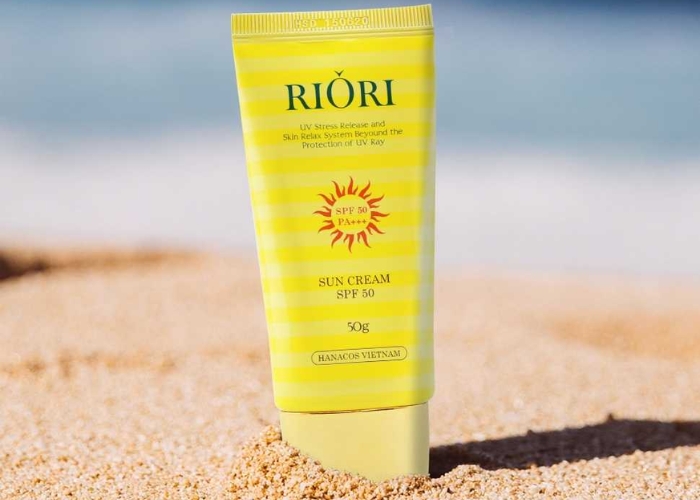 Review kem chống nắng Riori Hana – Sự tốt lành dưới ánh nắng mặt trời